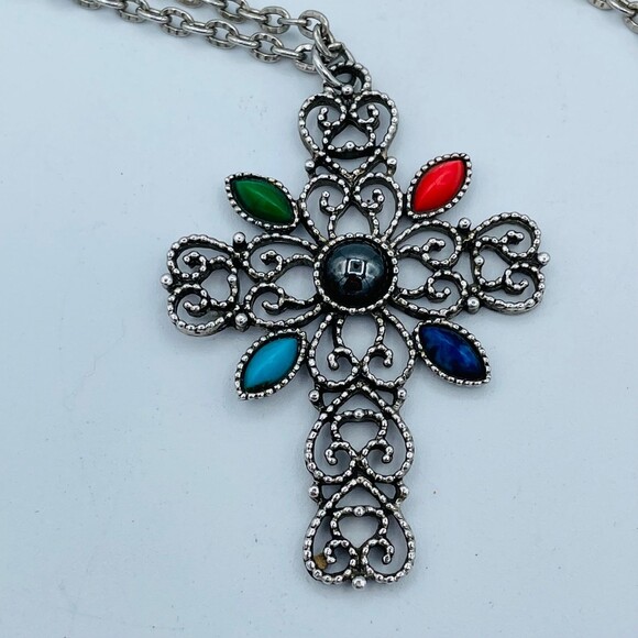 AVON Jeweled Romanesque Cross Silver Tone Long Necklace Vintage Crucifix Pendant - Picture 1 of 10